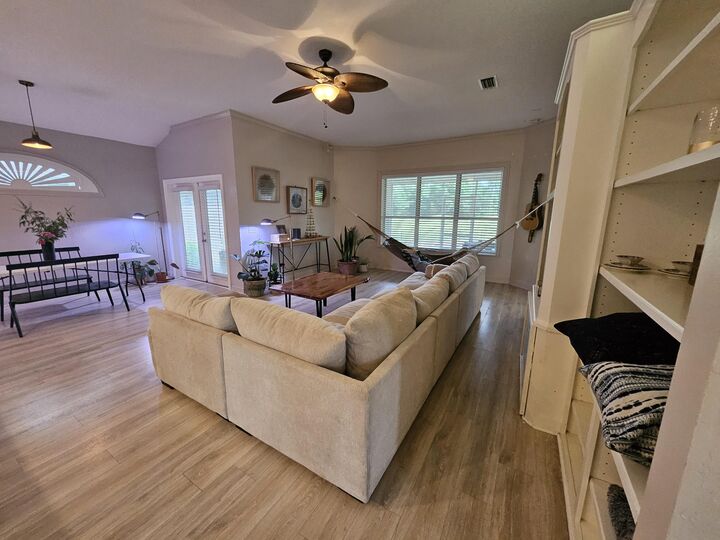 Property Photo: 4111 Callaway Drive FL 32578