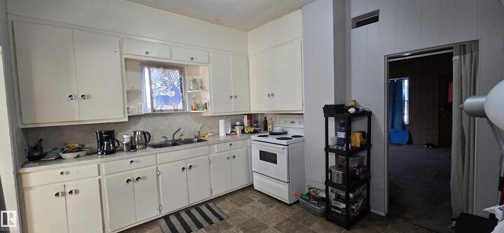 Property Photo: 5109 50 Street AB T0B 2S0
