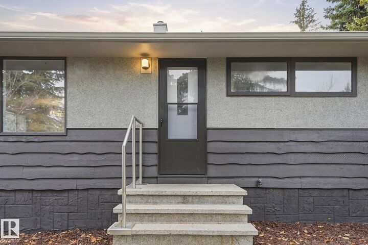 Property Photo:  14719 87 Avenue NW  AB T5R 4E5 