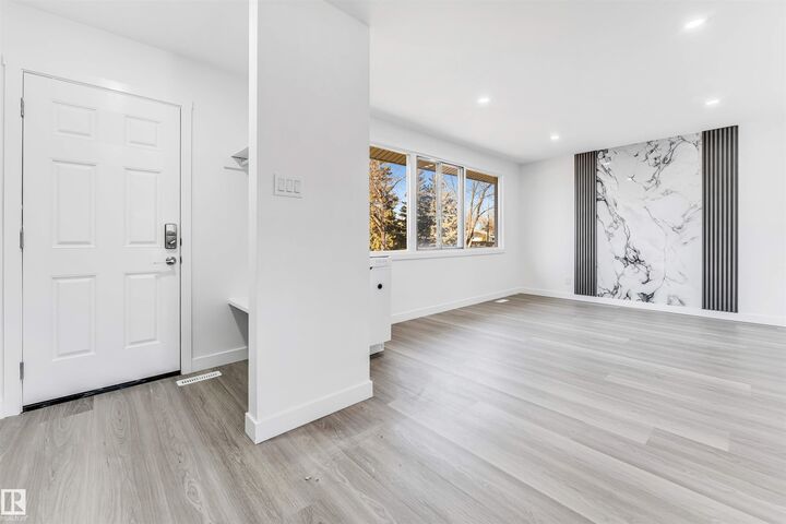 Property Photo:  10751 164 Street NW  AB T5P 3S1 