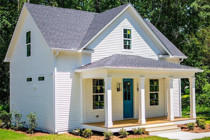 Property Photo: 485 West Avenue GA 30108