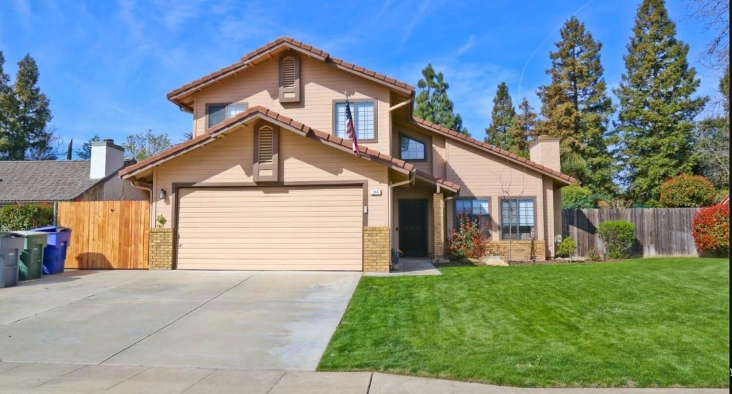 Property Photo:  344 McKelvy Avenue  CA 93611 