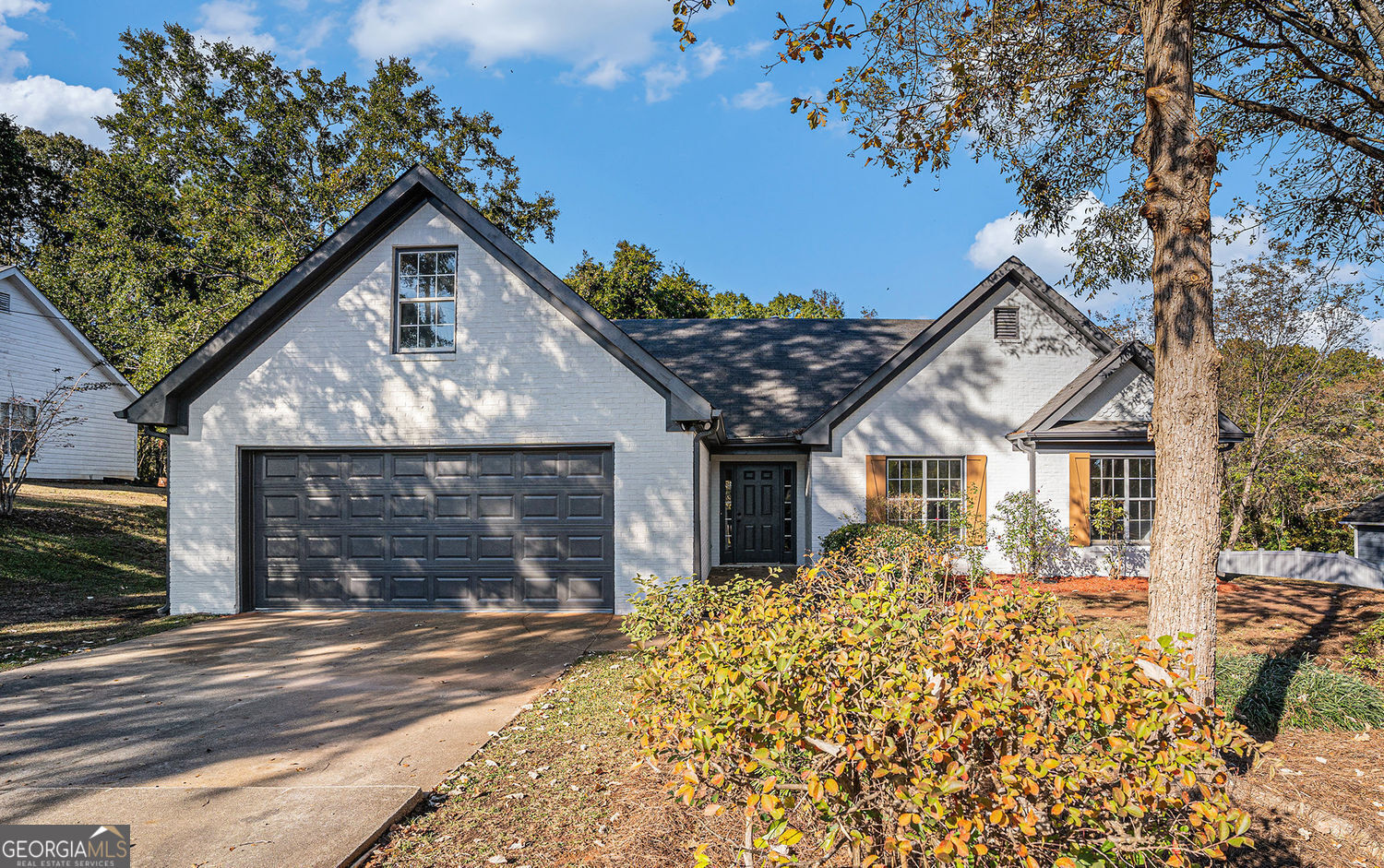 Property Photo: 1861 Crowell Road SW GA 30094