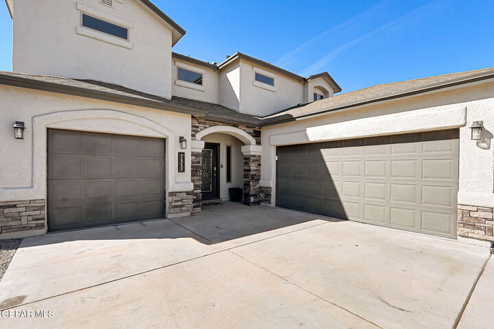Property Photo: 2853 Tierra Garden Drive TX 79938
