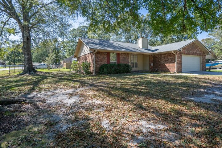 Property Photo: 157 W Peach Avenue GA 31548