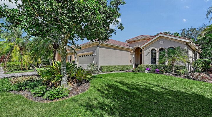 Property Photo:  7431 Riviera Cove  FL 34202 
