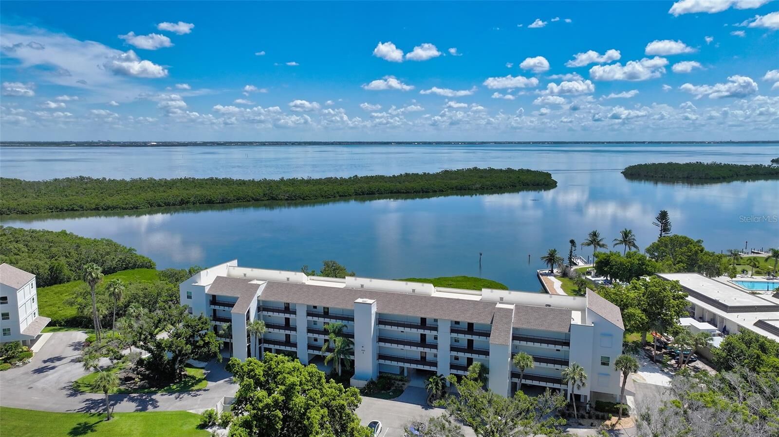 Property Photo:  4500 Gulf Of Mexico Dr 305  FL 34228 