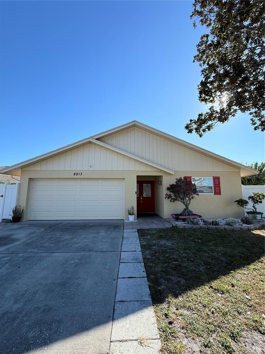 Property Photo: 8813 Magnolia Court FL 33777