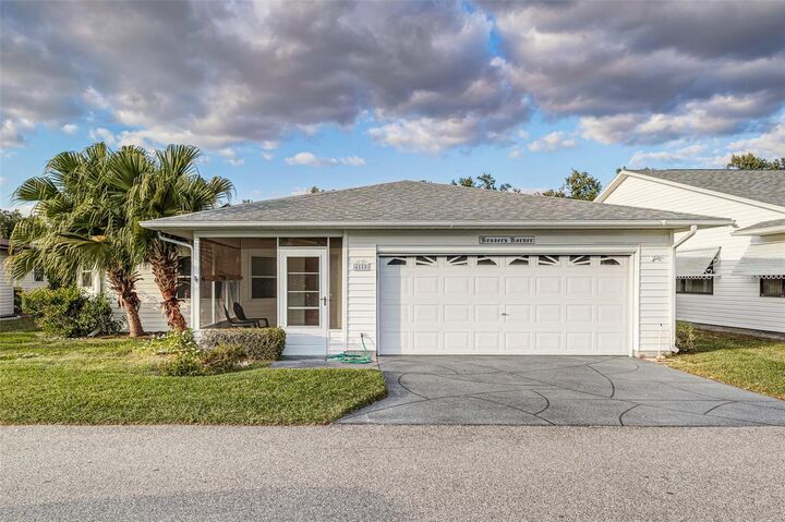 Property Photo: 4850 Squire Hollow Drive FL 33811