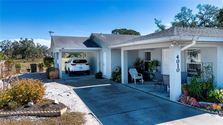 Property Photo: 4010 N Lockwood Ridge Road FL 34234