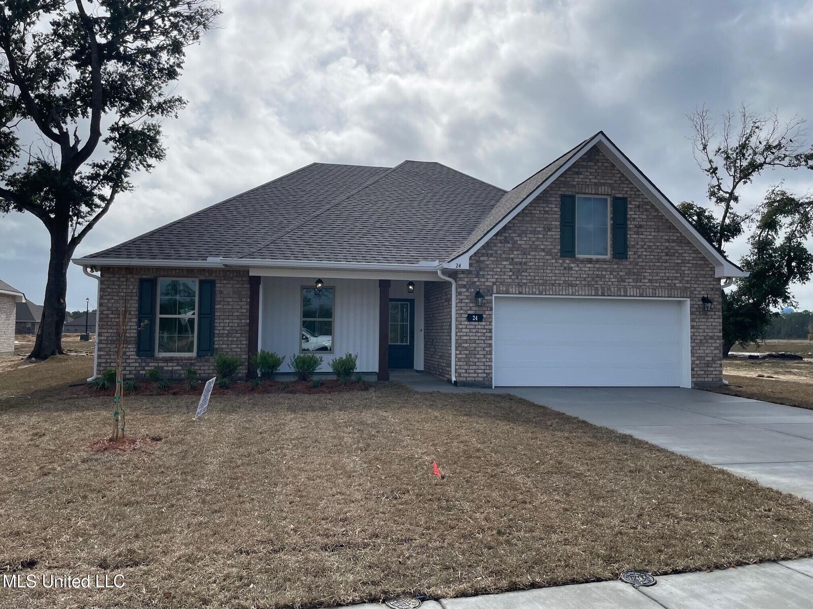 Property Photo:  24 Red Oak Drive  MS 39560 