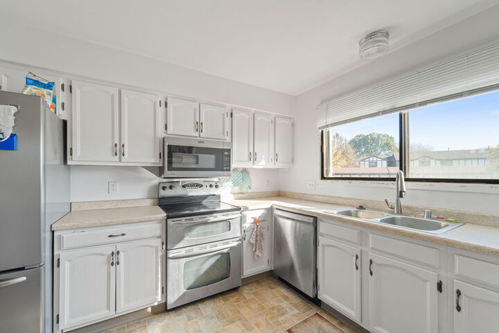 Property Photo:  5742 Cambridge Cir 2  WI 53406 