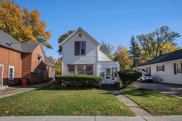 Property Photo:  955 Colfax Avenue  MI 49022 