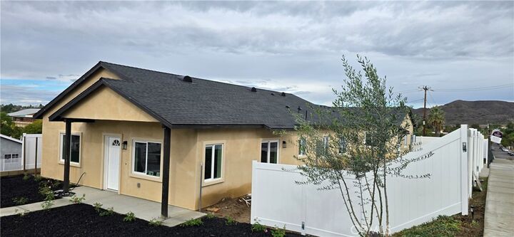 Property Photo: 237 E Prospect Street CA 92530