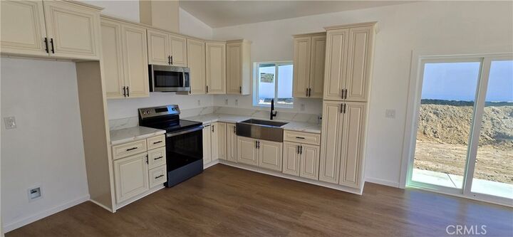 Property Photo:  237 E Prospect Street  CA 92530 