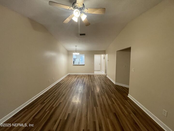 Property Photo:  85 Debarry Avenue 1061  FL 32073 