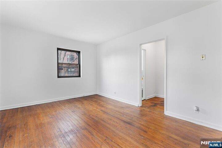 Property Photo:  3021 Edwin 3J  NJ 07024 