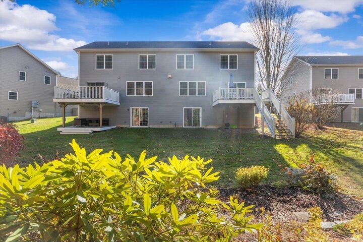 Property Photo: 229B Ledgewood Lane VT 05468