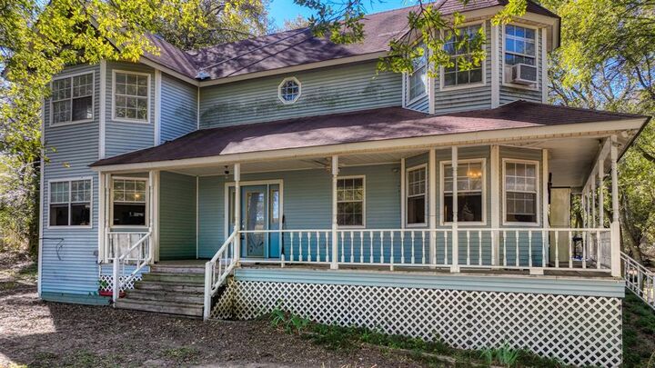 Property Photo: 109 Arroyo Court TX 76108