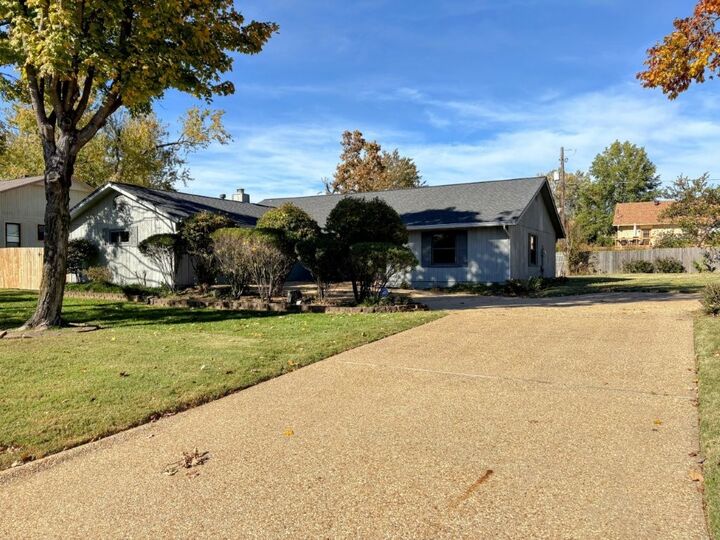 1217 W Countrywood Circle  Rogers AR 72756 photo