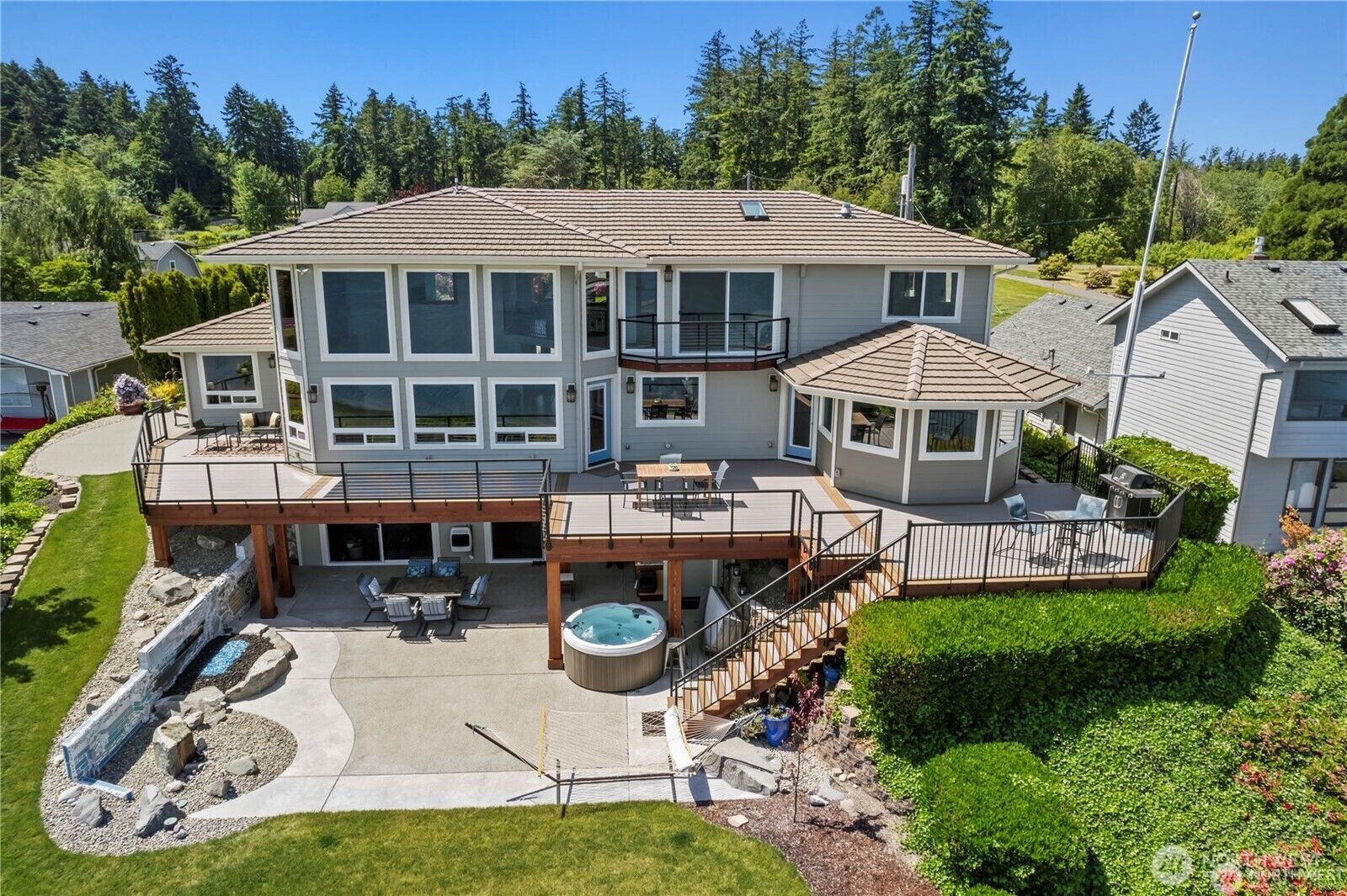 Home for sale in Olympia: 8210 Walnut Road NE, Olympia, WA 98516