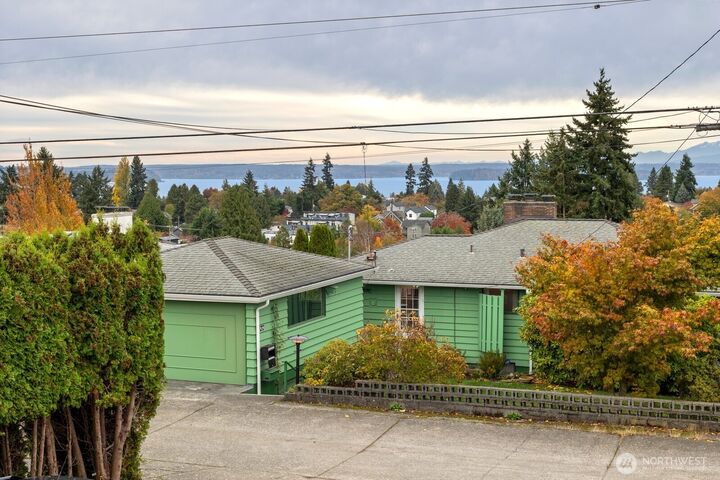 Property Photo: 5624 37th Avenue SW WA 98126