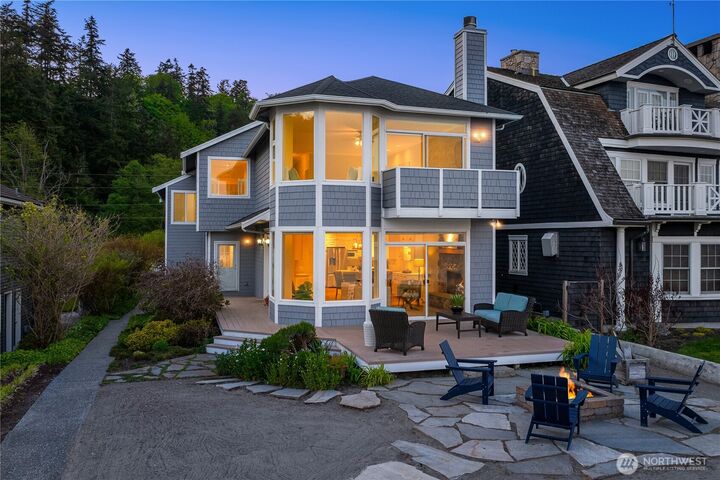 1882  Shore Avenue  Freeland WA 98249 photo