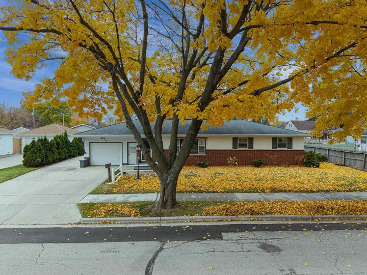 Property Photo: 1010 Heyrman Street WI 54302