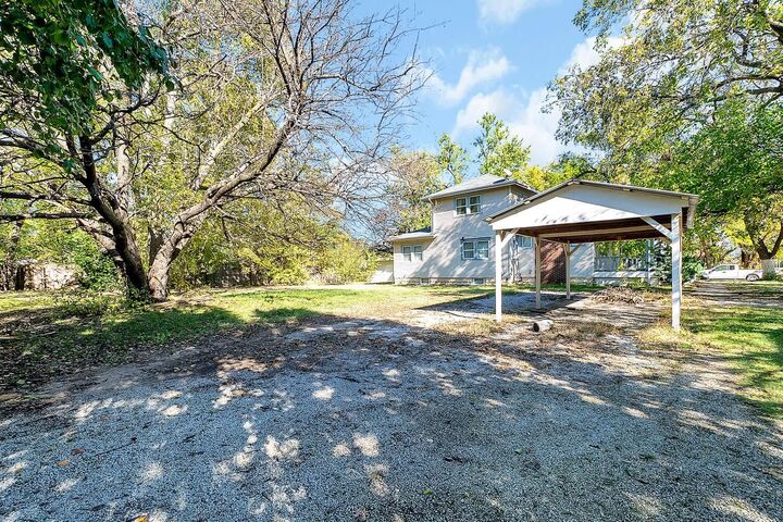 Property Photo:  1824 E 17th St N  KS 67214 
