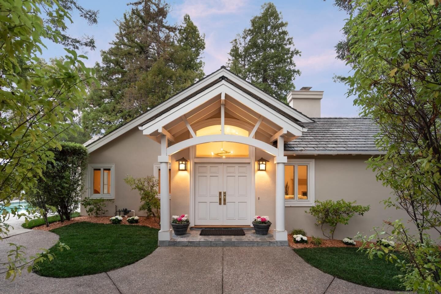 Property Photo: 300 Glendale Road CA 94010