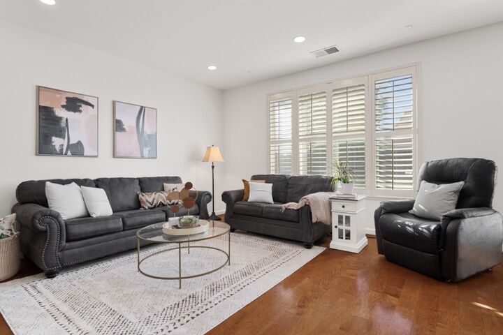 Property Photo: 1112 Park West Drive CA 94565