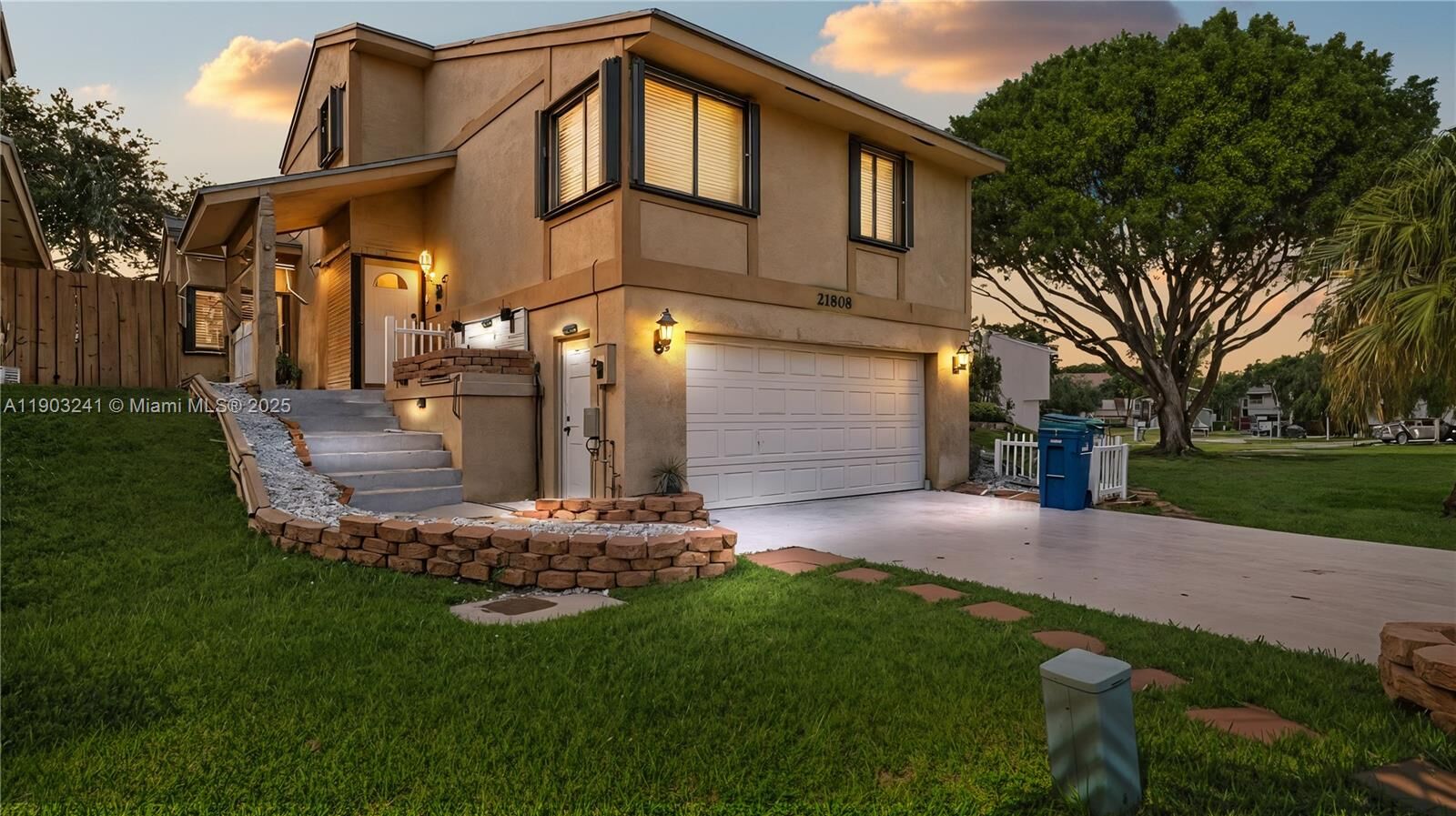 Property Photo: 21808 SW 99th Ave FL 33190