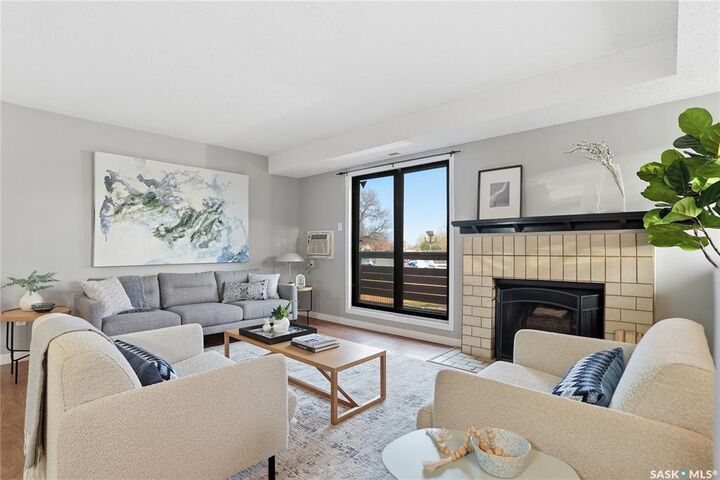 Property Photo: 447 Pendygrasse Road 203 SK S7M 5C1