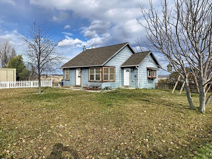 Property Photo: 107 N Tisdale Avenue WY 82834