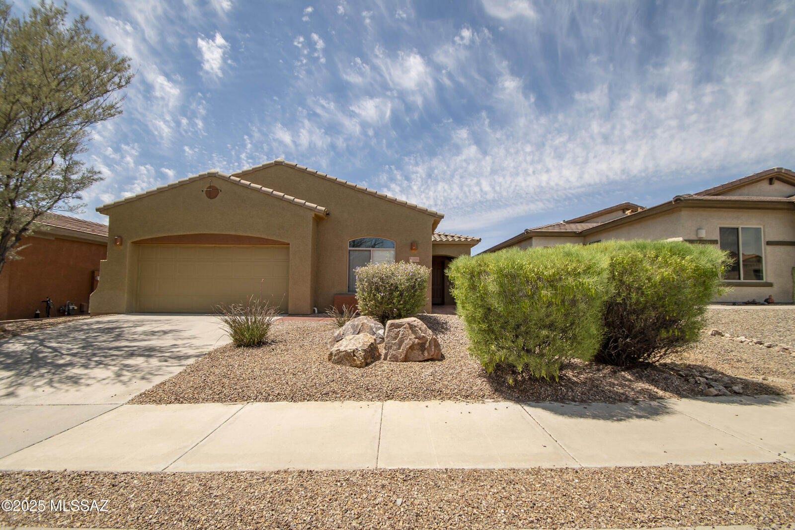Property Photo: 12579 N New Reflection Drive AZ 85658