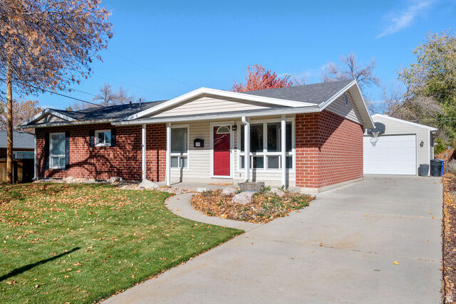 Property Photo: 1429 E Sumac Way UT 84121