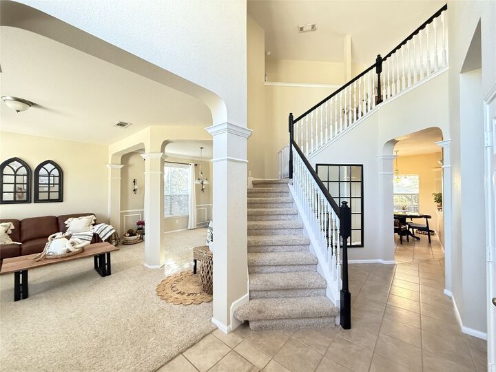 Property Photo: 402 W Iowa Drive TX 76548