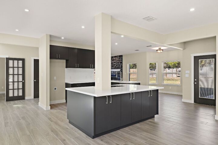 Property Photo: 100 Toltec Cove TX 78640