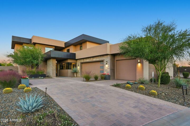 Property Photo: 37200 N Cave Creek Road 1002 AZ 85262