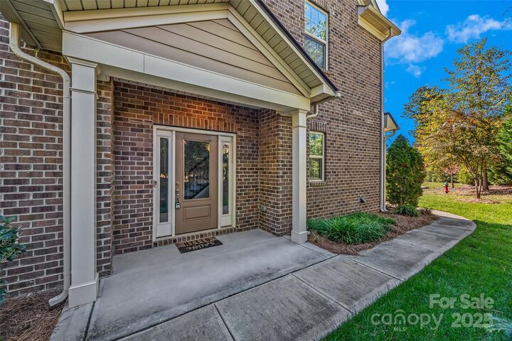 Property Photo:  1050 Crest Oak Lane  SC 29707 