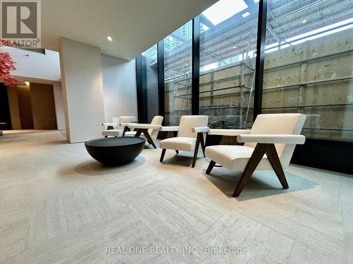 Property Photo:  4015 The Exchange 3811  ON L5B 0N9 