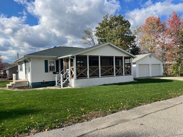 Property Photo: 32 Walnut Street PA 16401