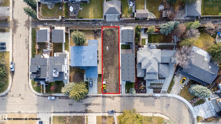 40B Valleyview Crescent NW  Edmonton AB T5R 5S6 photo