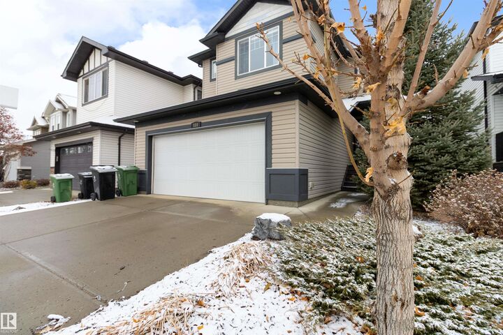 Property Photo:  110 Woodbridge Link  AB T8L 0H4 