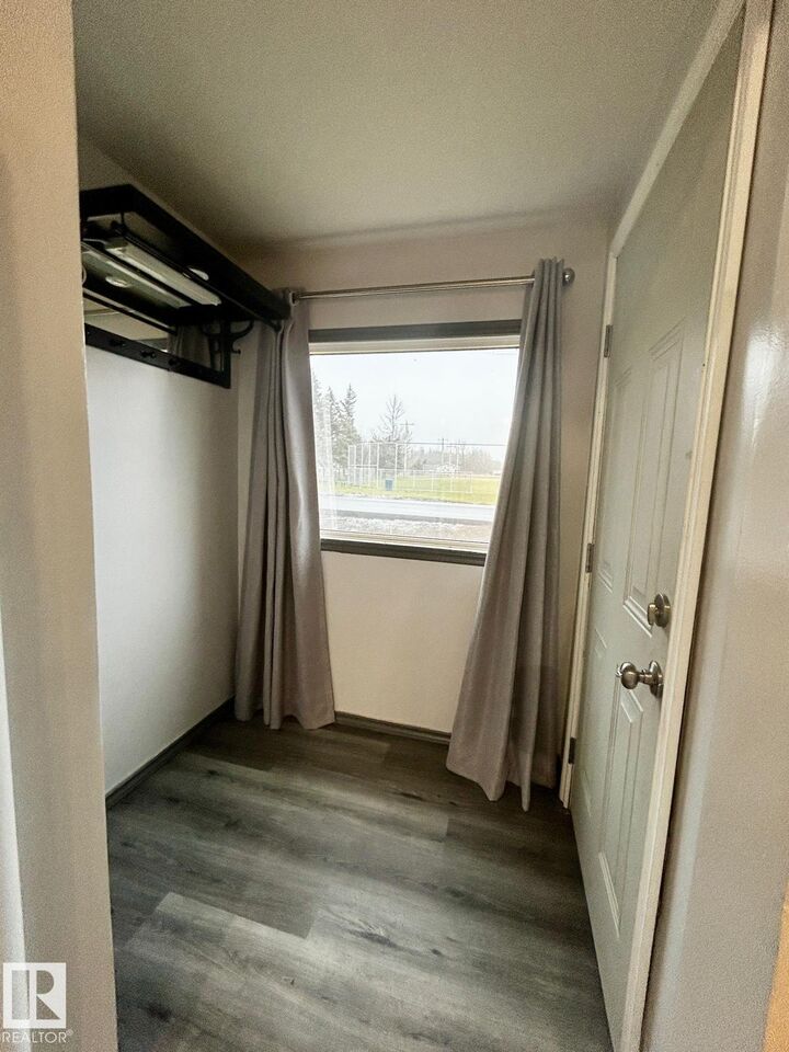 Property Photo: 102 1 Avenue NW AB T0C 0A0