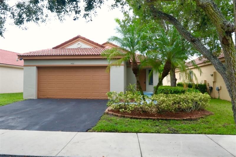Property Photo:  1466 Mira Vista Cir  FL 33327 