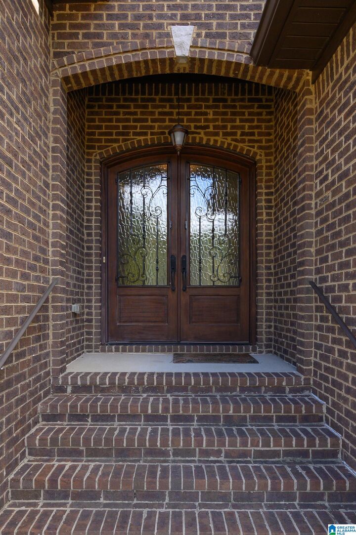 Property Photo: 131 Creekwater Street AL 35080