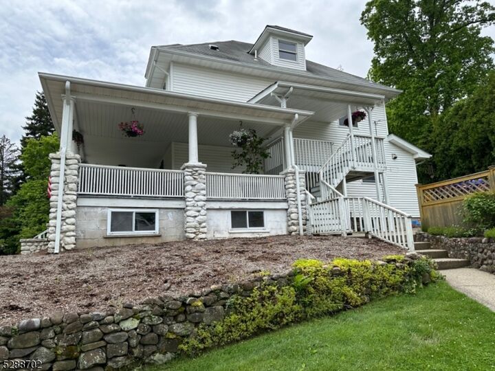 Property Photo:  300 South Maple Avenue  NJ 07452 