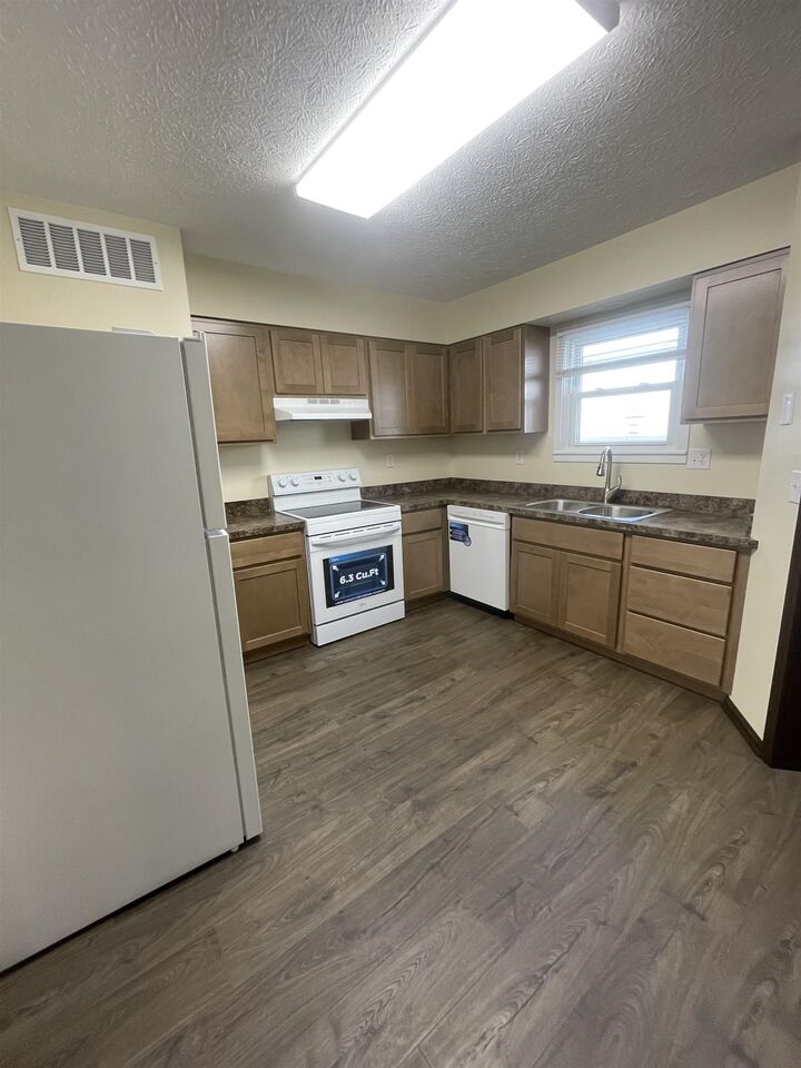 Property Photo:  1127 Helm Street  KY 42420 