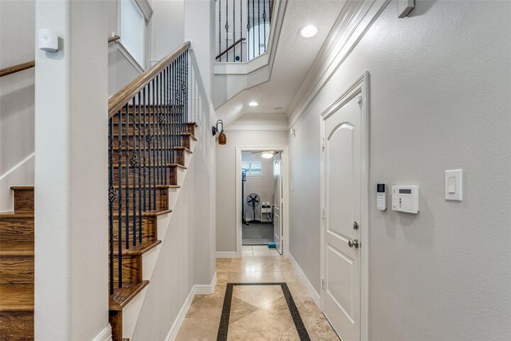 Property Photo: 944 W 22nd Street TX 77008